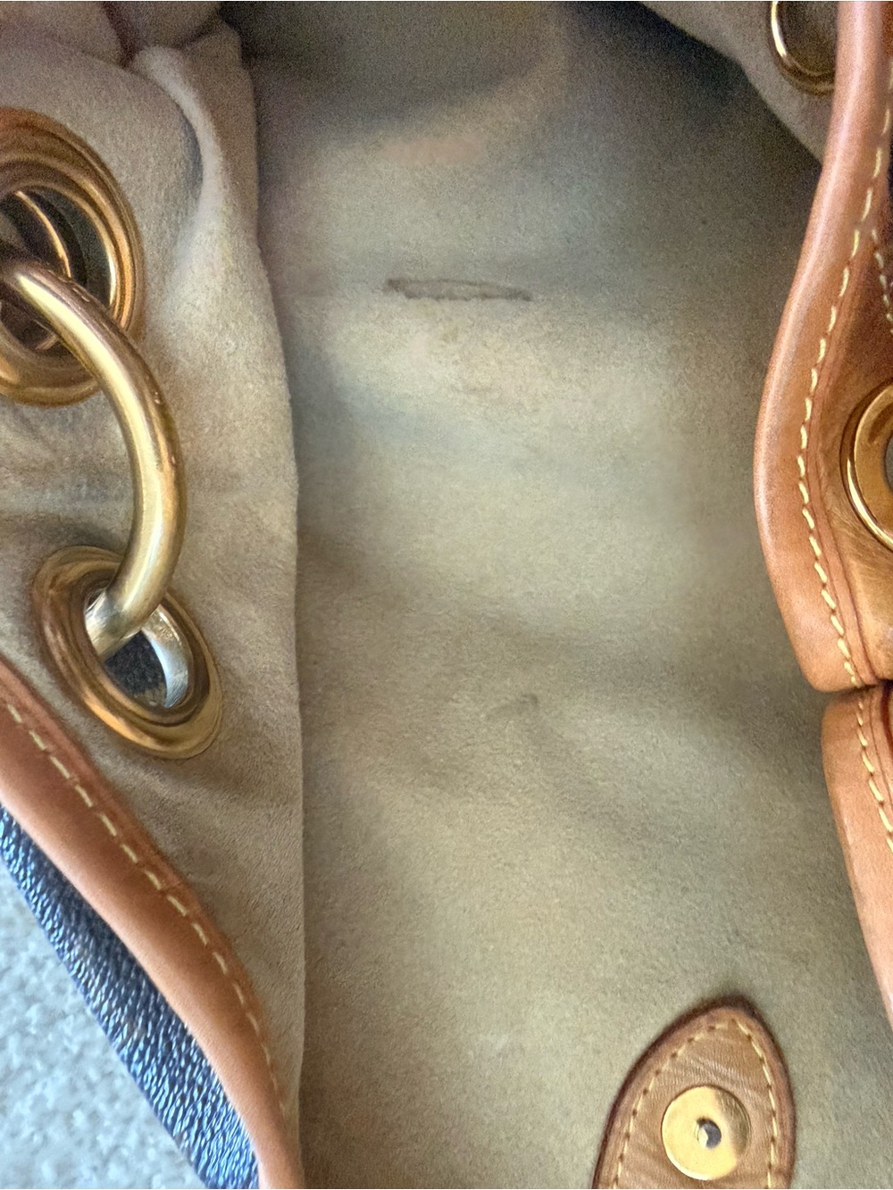 Louis Vuitton Galleria PM Monogram Canvas Brown Shoulder Bag with Gold Plate - Picture 15 of 17